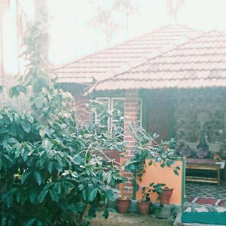 Nellakki Home Stay Madikeri Exterior photo